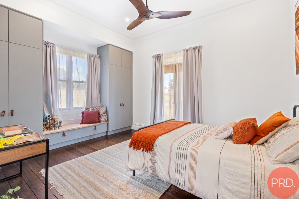 76 James Lane BISHOPS BRIDGE 19