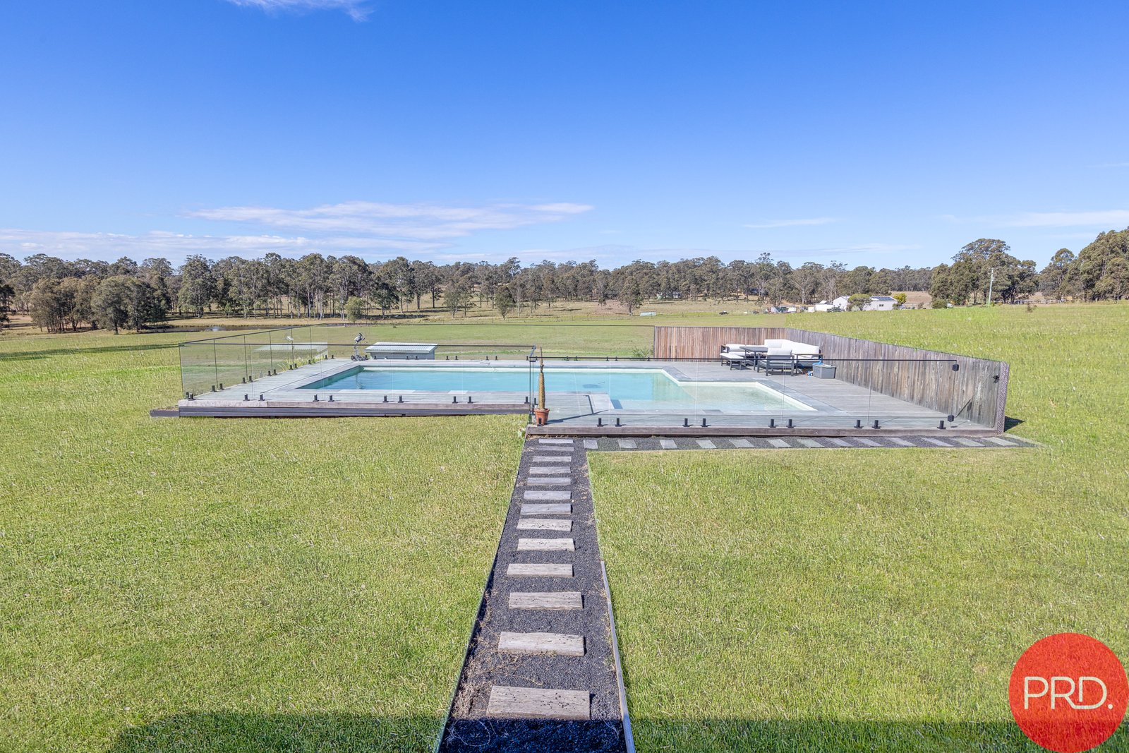 76 James Lane BISHOPS BRIDGE 30