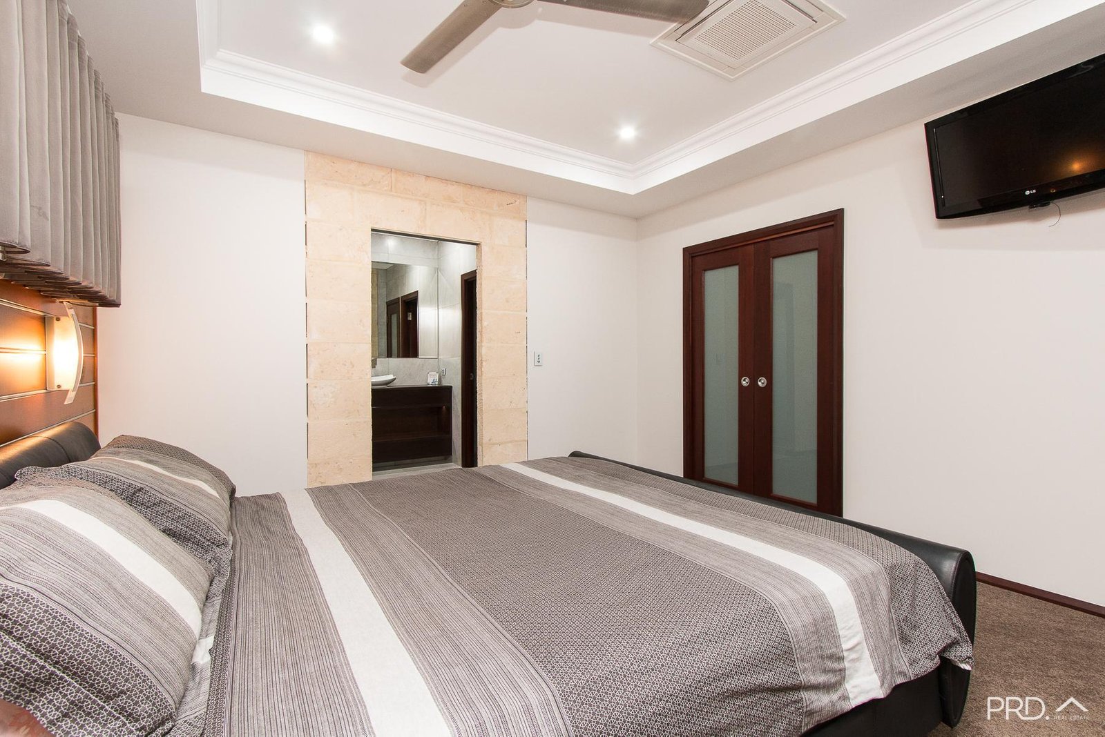 76 Kapang Drive CABLE BEACH 21