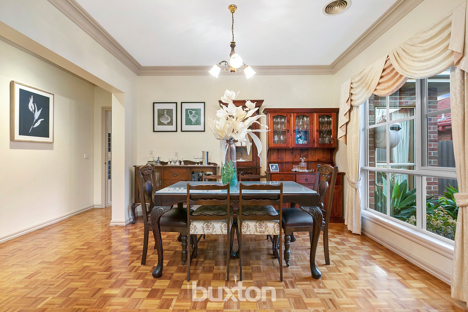 Gallery: 76 Kingston Drive