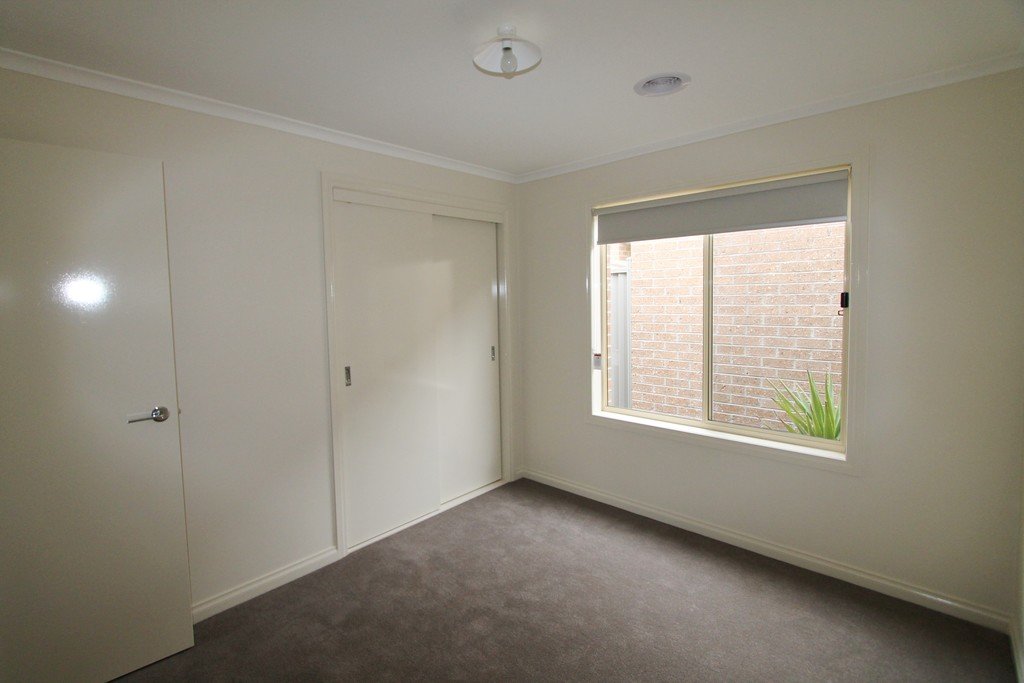 76 Kossuth Street SEBASTOPOL 10