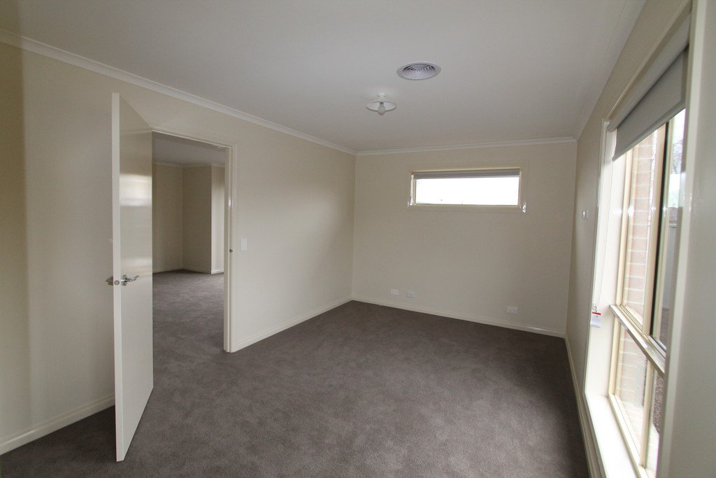 76 Kossuth Street SEBASTOPOL 13