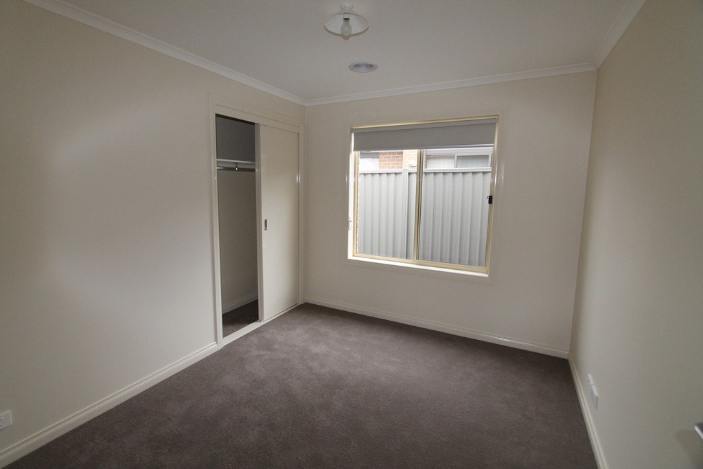 76 Kossuth Street SEBASTOPOL 12