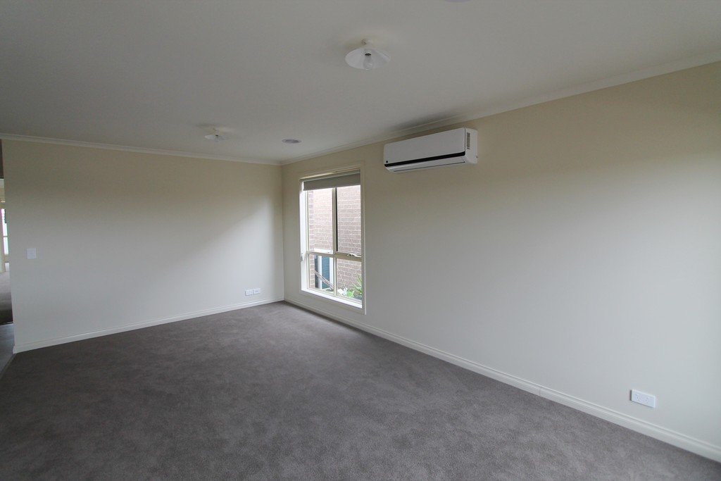 76 Kossuth Street SEBASTOPOL 14