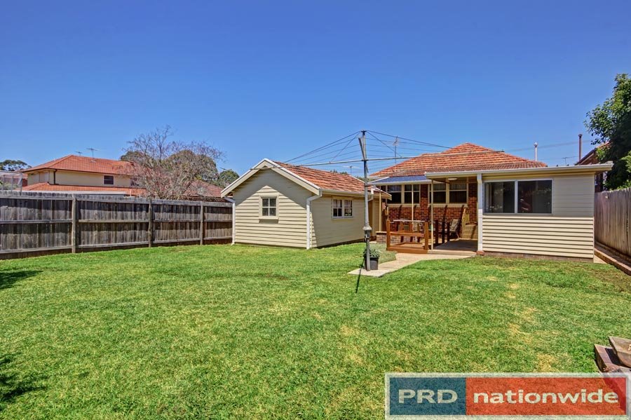 76 Lansdowne Street PENSHURST 11