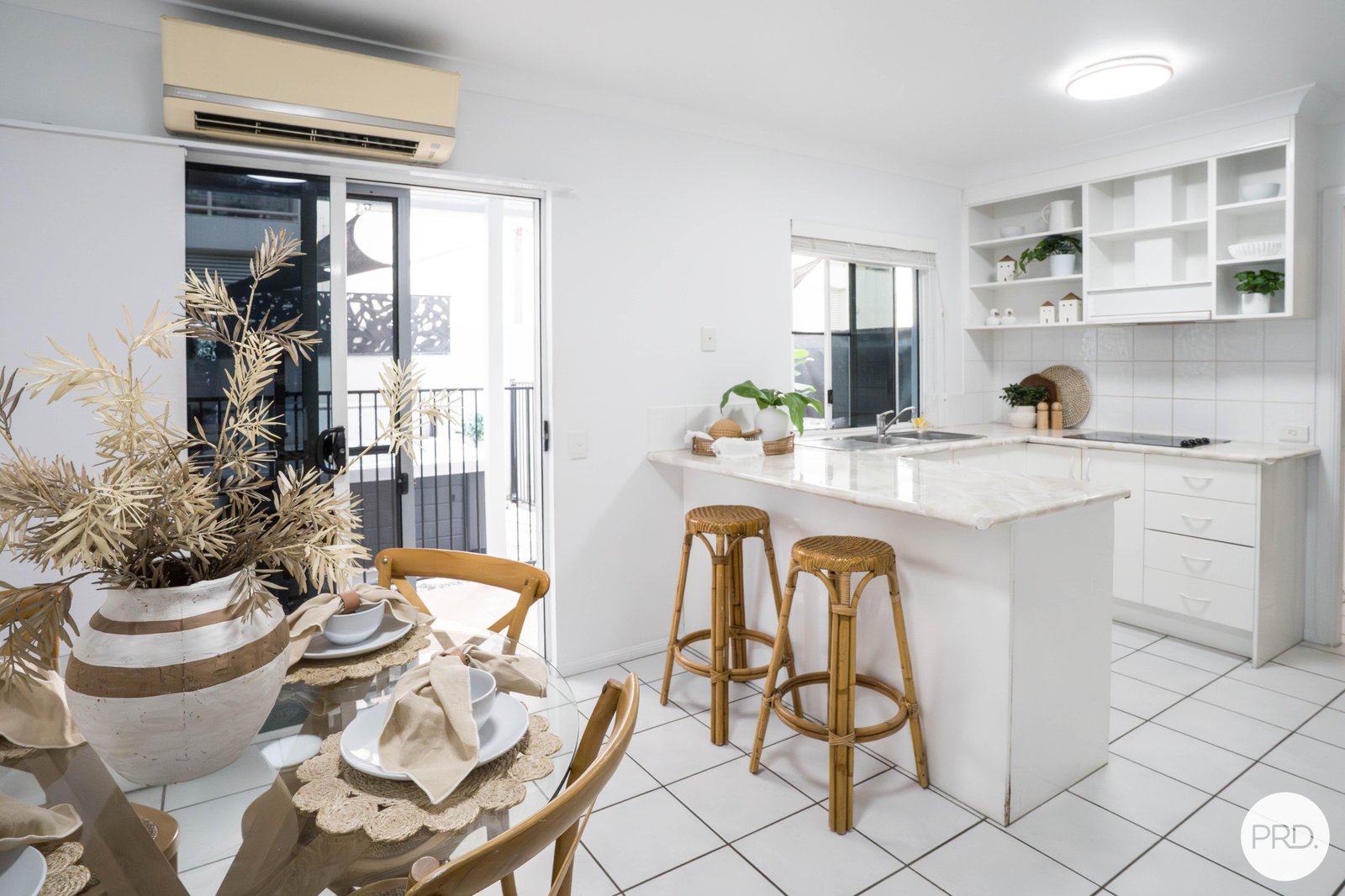 7/6 Megan Place MACKAY HARBOUR 2