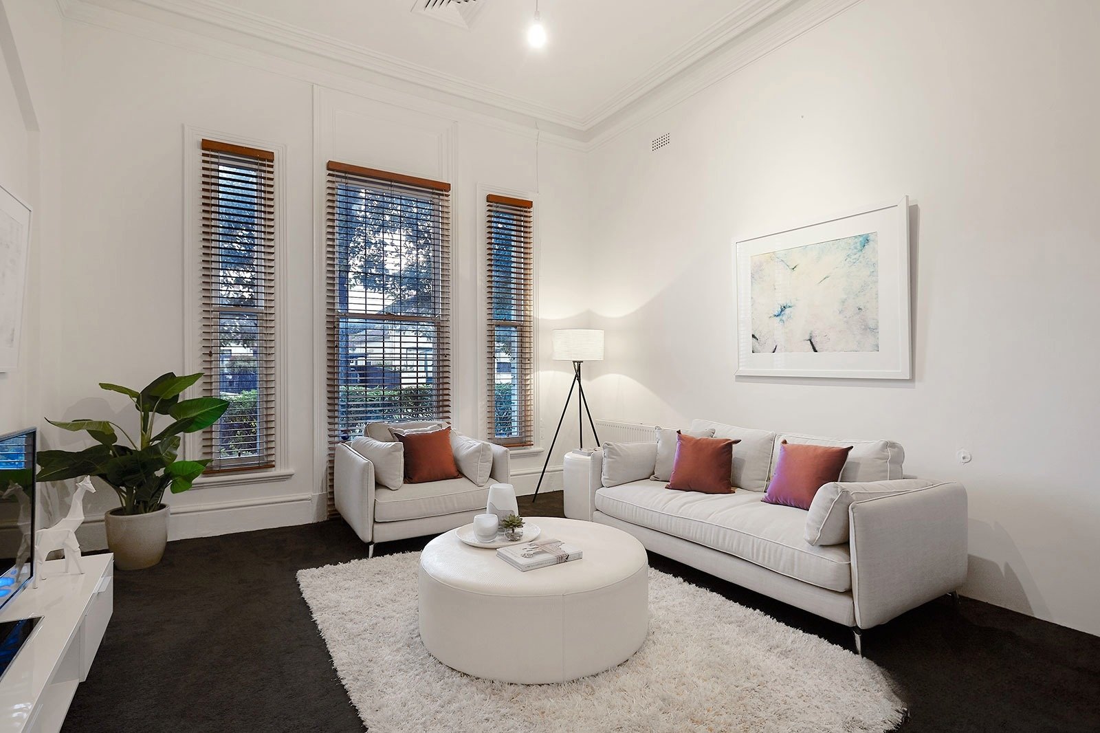 Gallery: 76 Park Street