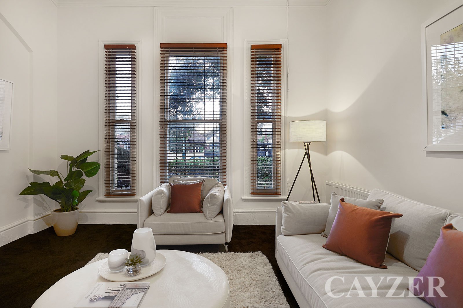Gallery: 76 Park Street
