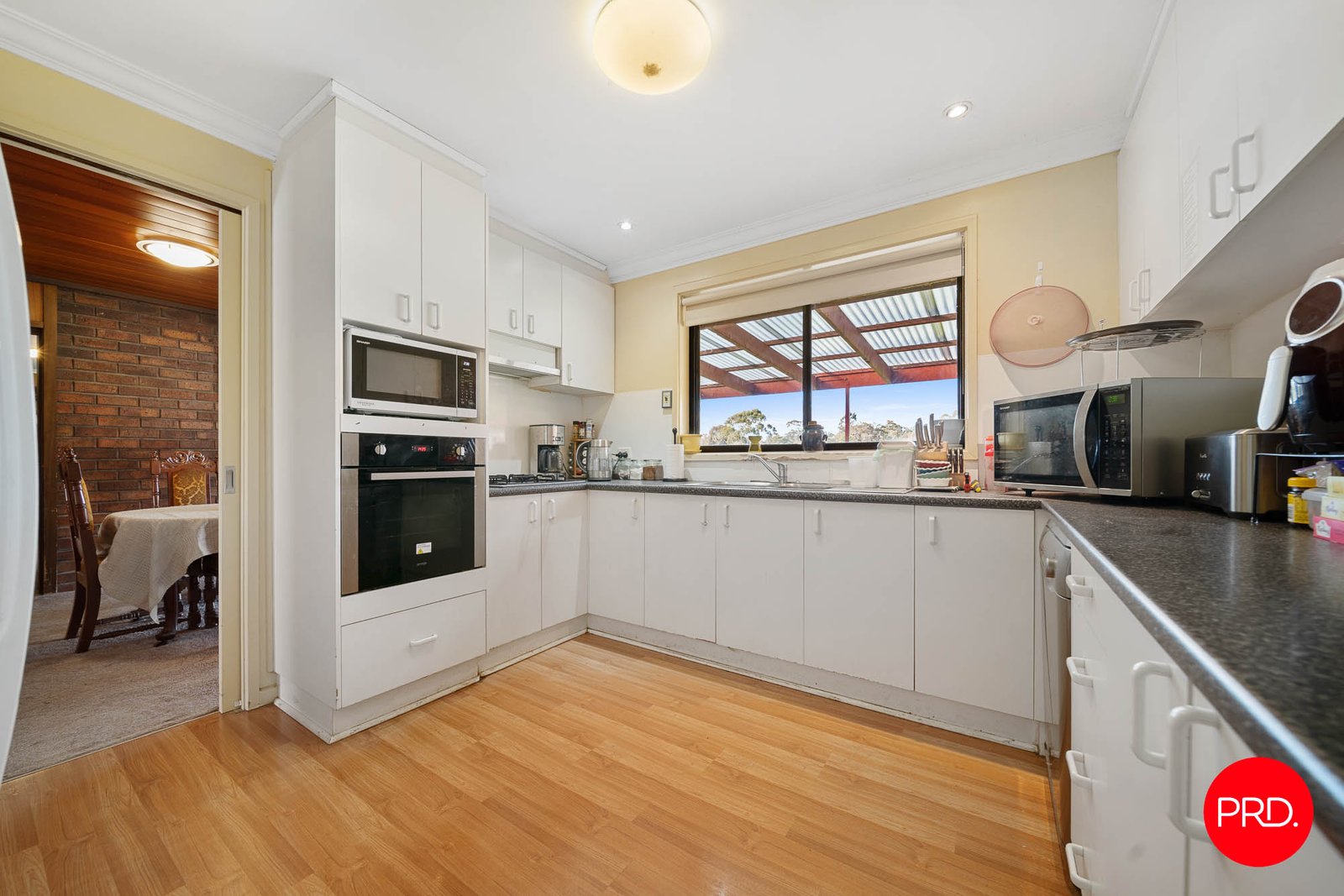 76 Racecourse Road ASCOT 8