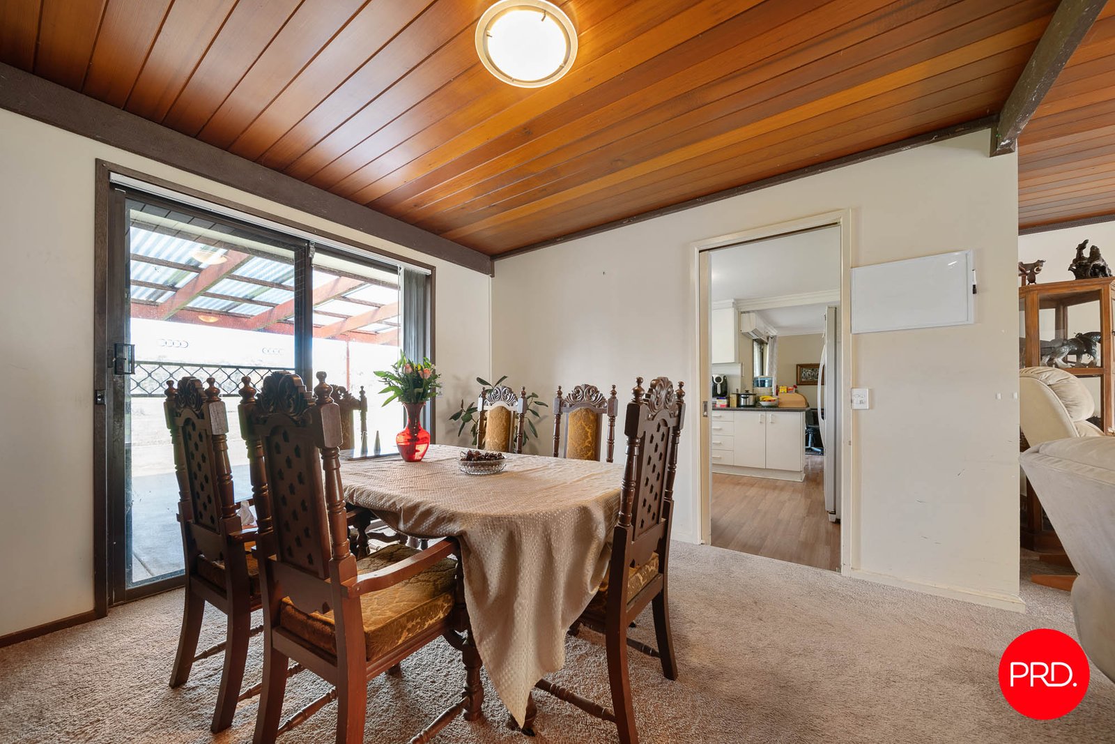 76 Racecourse Road ASCOT 9