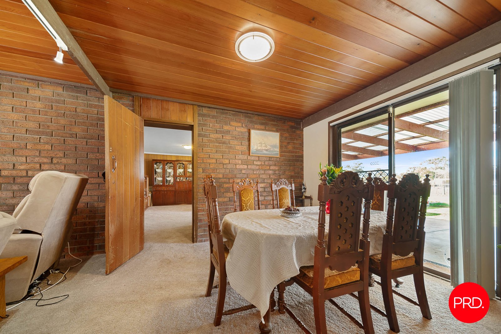 76 Racecourse Road ASCOT 10