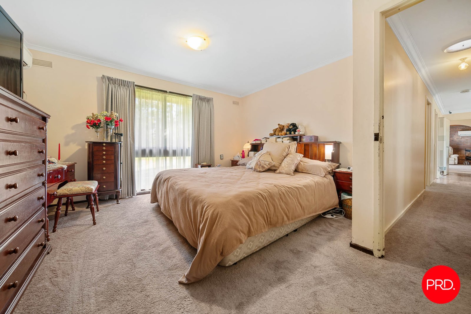 76 Racecourse Road ASCOT 16