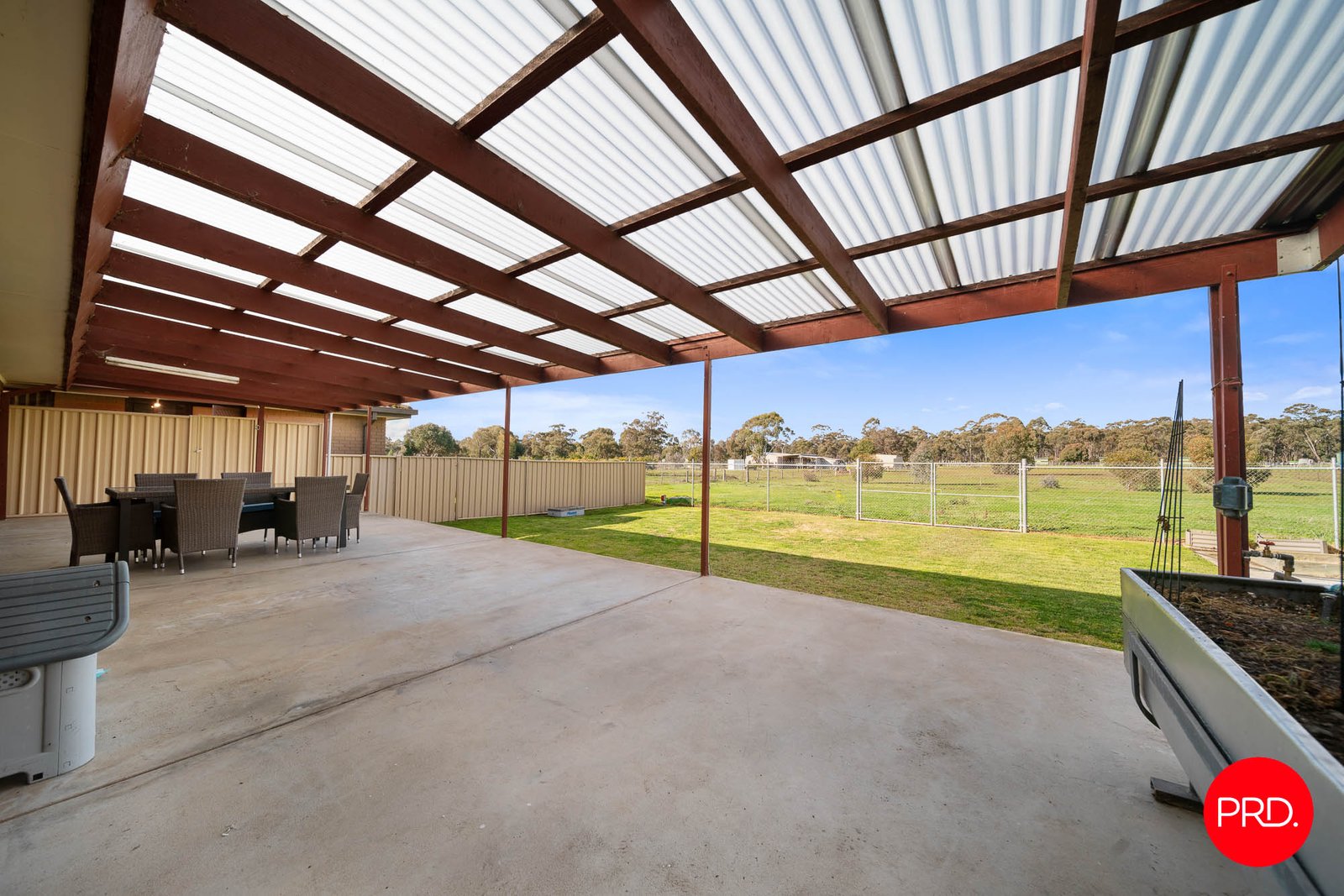 76 Racecourse Road ASCOT 22