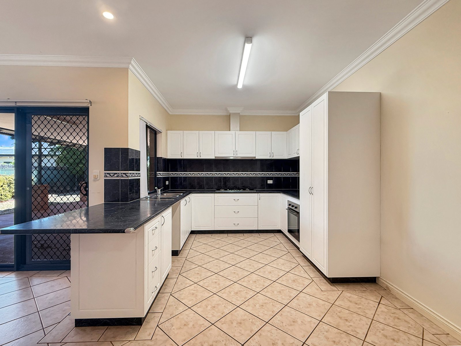 76 Radley Drive BAYNTON 2