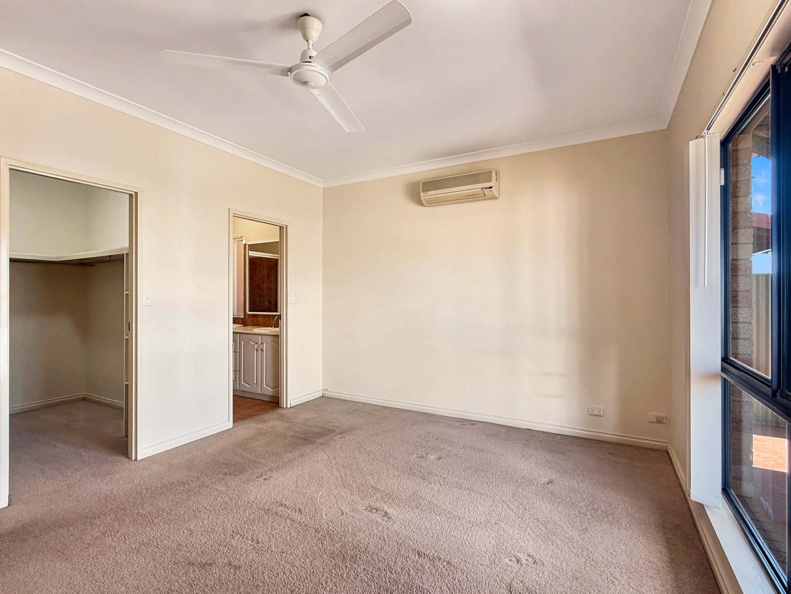 76 Radley Drive BAYNTON 6