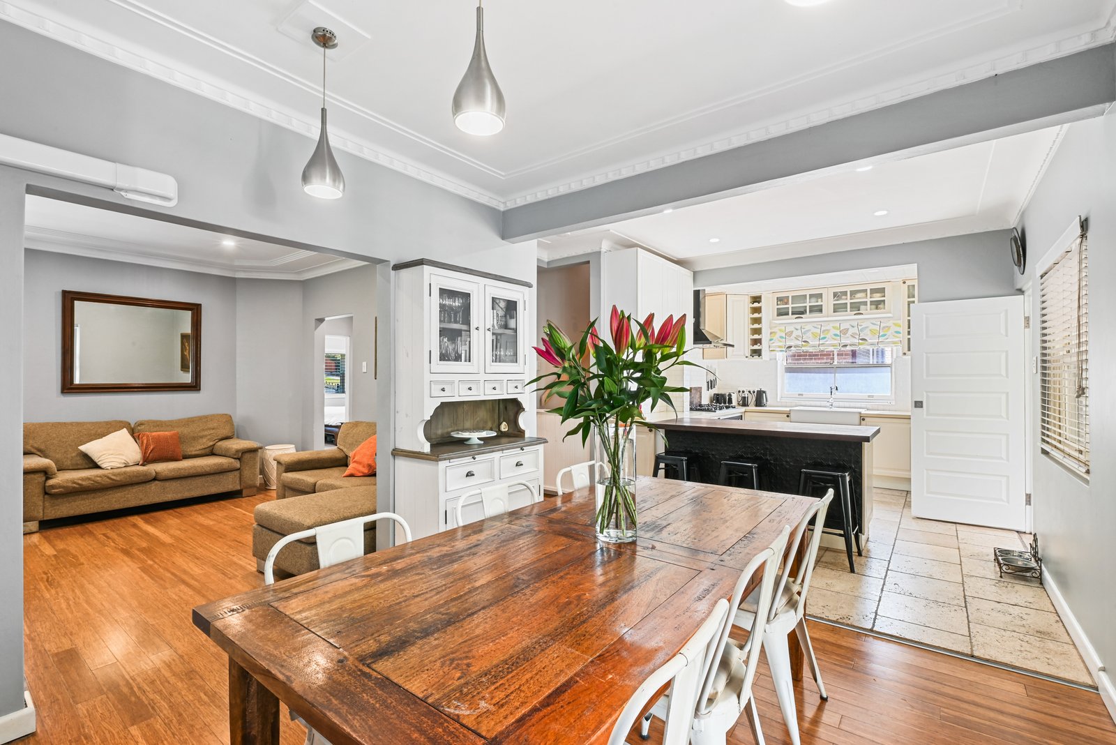 76 Railway Parade PENSHURST 2