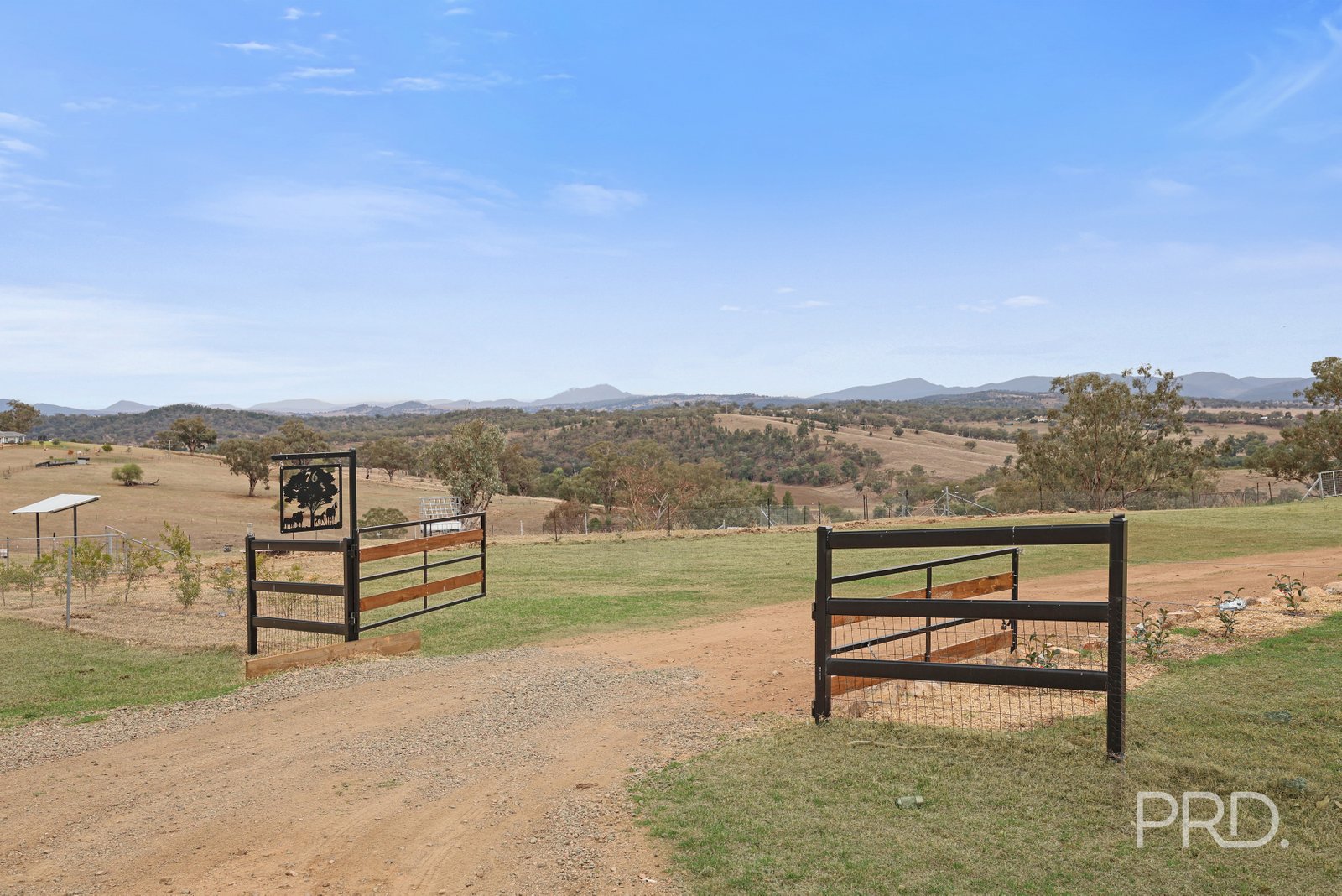 76 Ray Carter Drive QUIRINDI 2