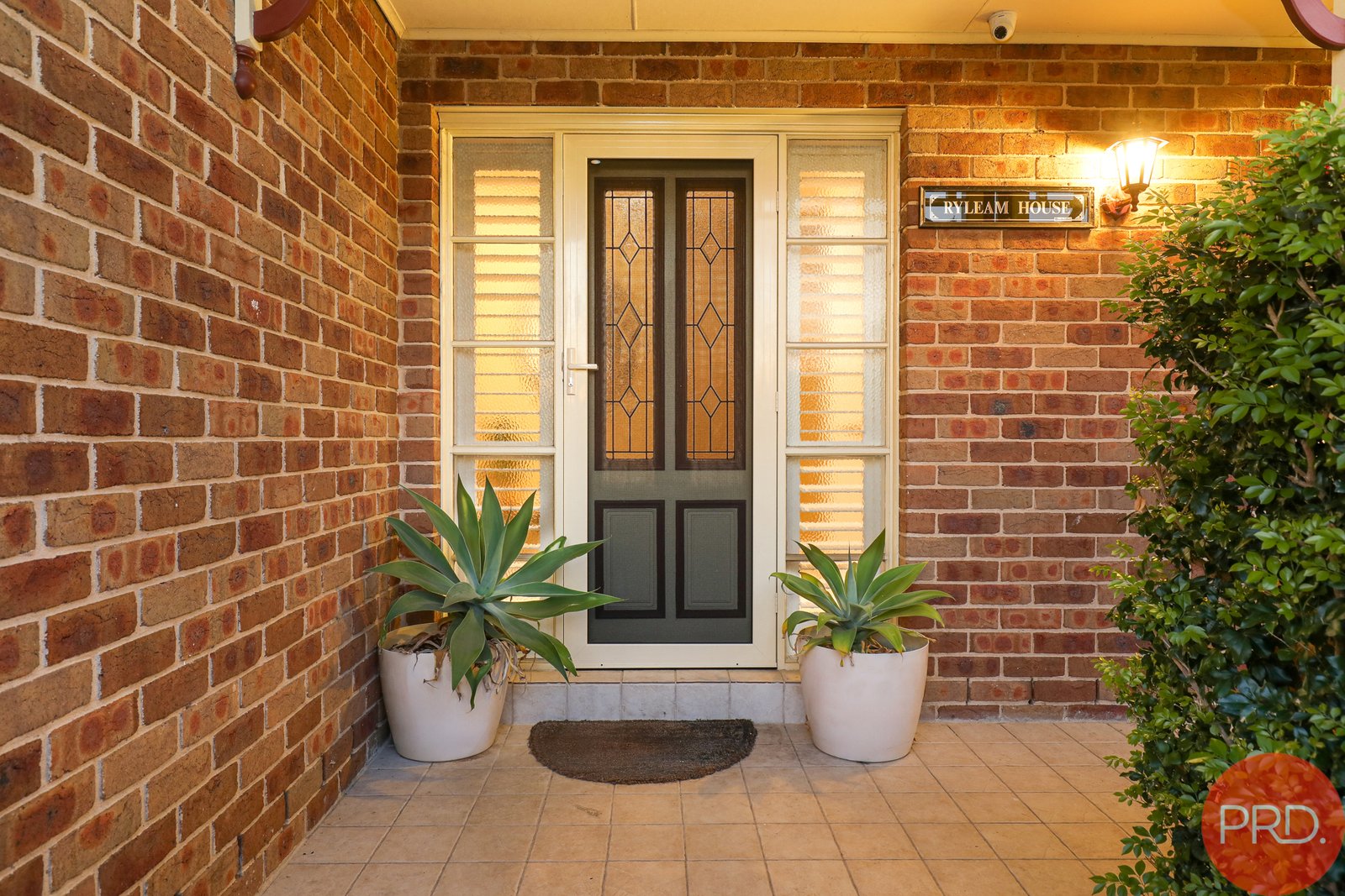 76 River Road WINDELLA 2