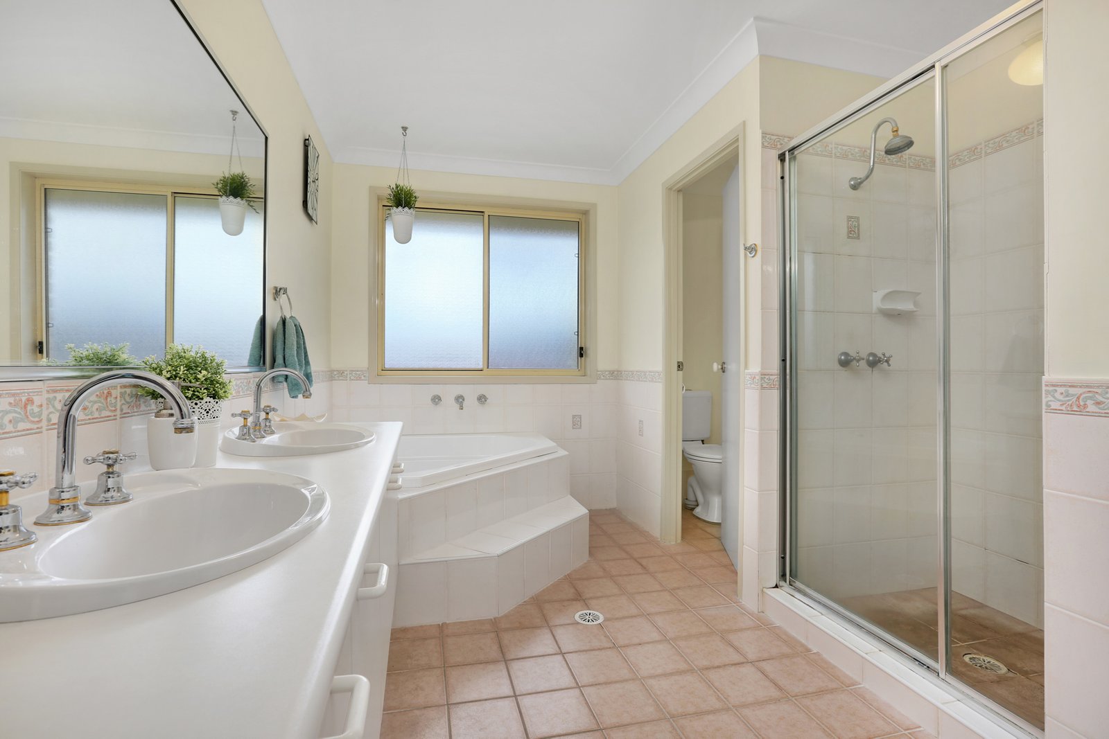 76 Robins Creek Drive HORSLEY 7