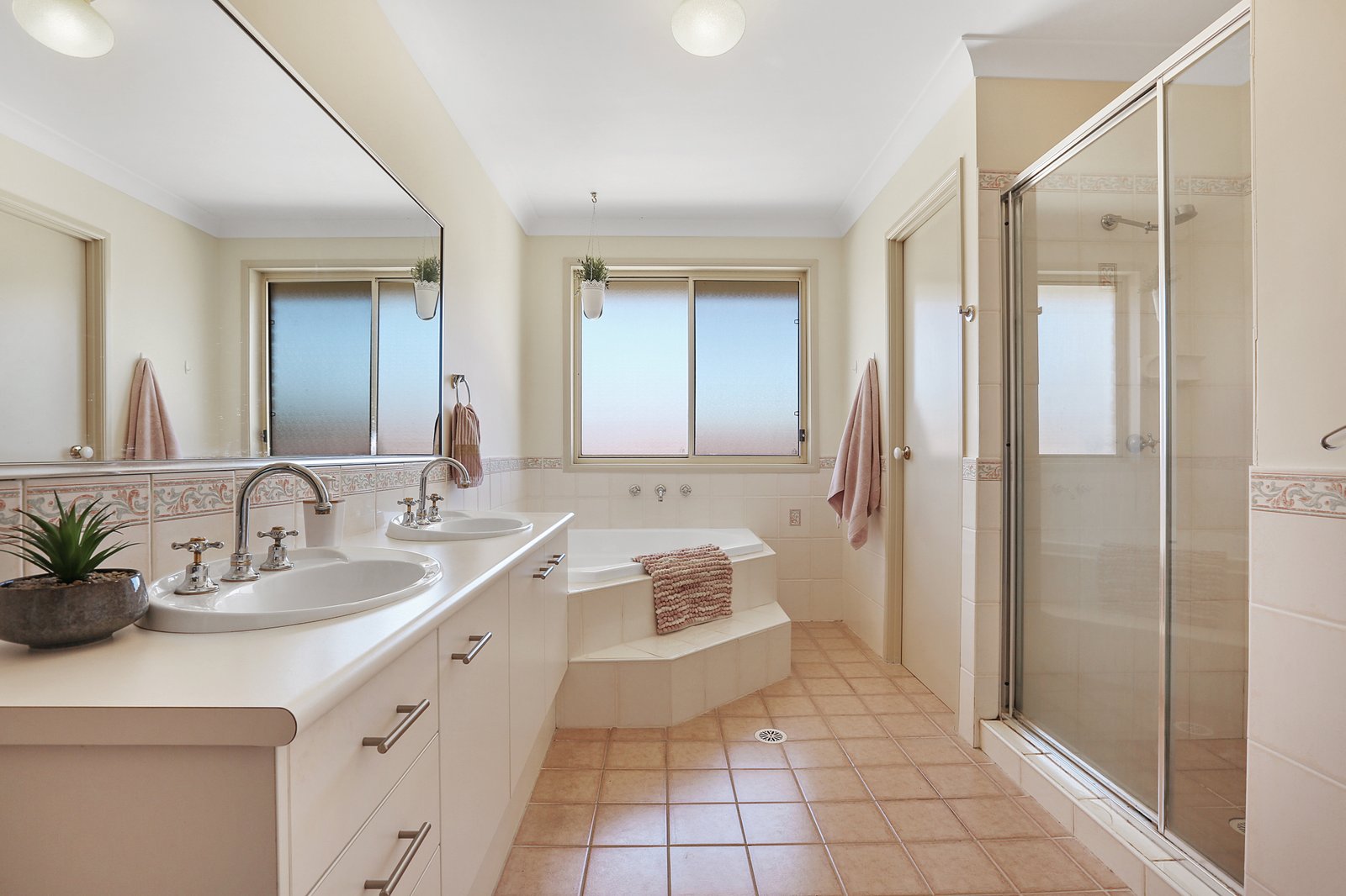 76 Robins Creek Drive HORSLEY 8