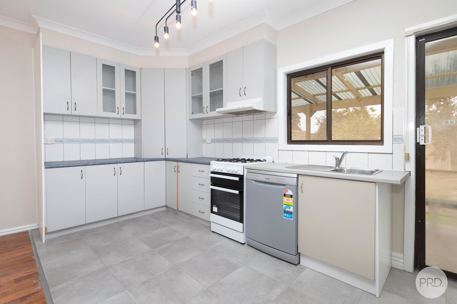 76 Rowlands Street SEBASTOPOL 2