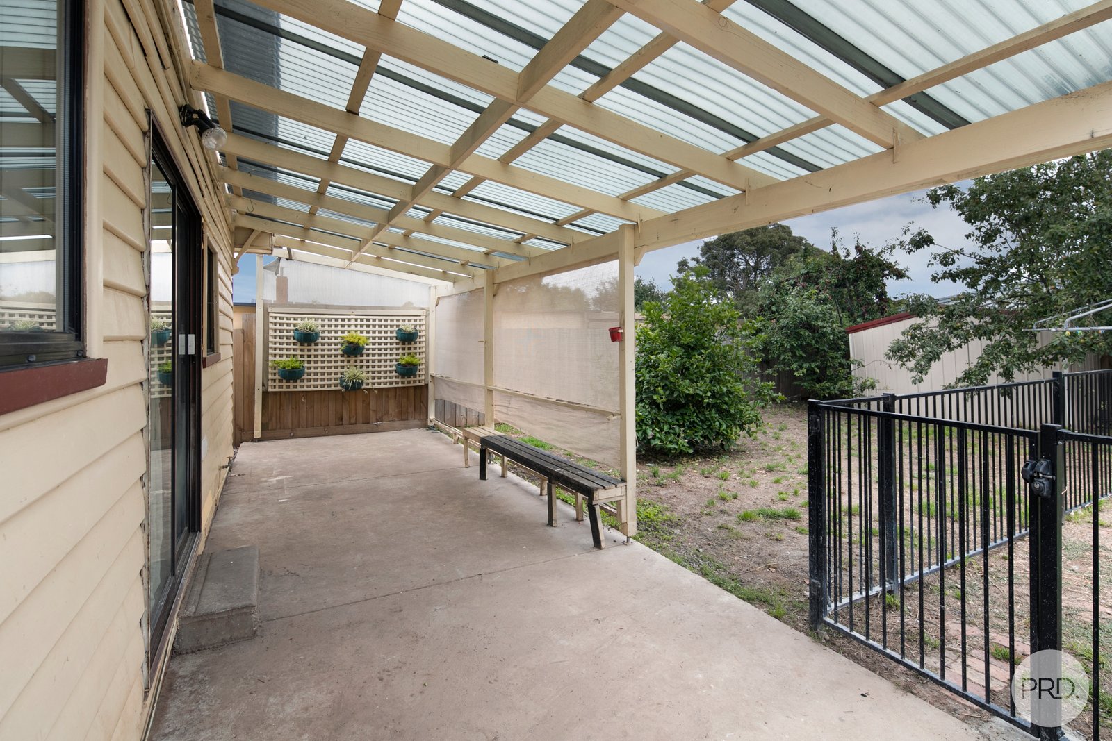 76 Rowlands Street SEBASTOPOL 9