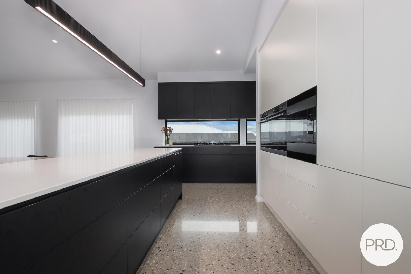 76 Southgate Drive LENEVA 7