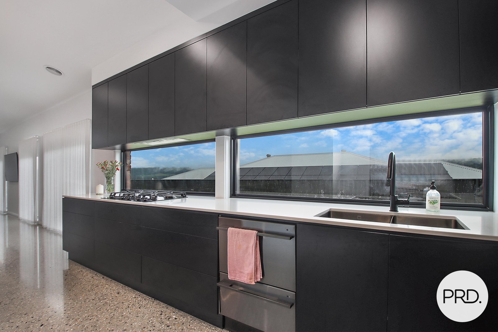 76 Southgate Drive LENEVA 9