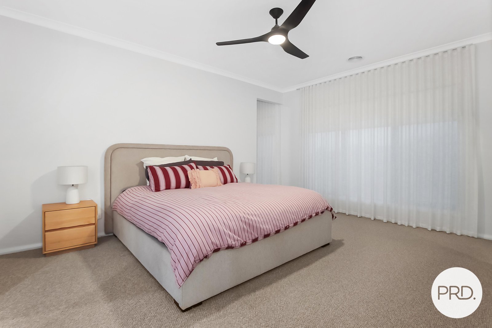 76 Southgate Drive LENEVA 16