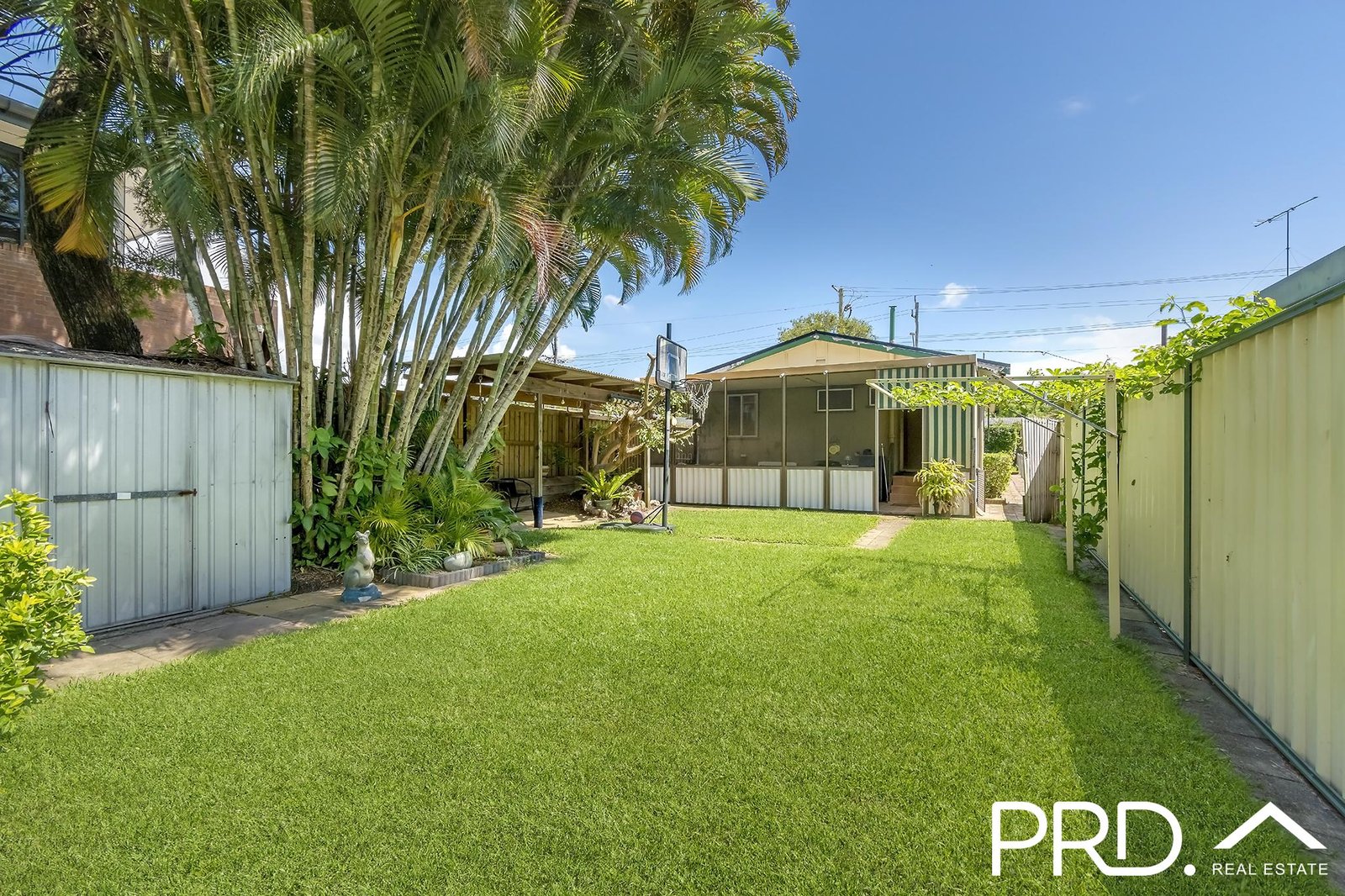 76 Stevens Street SOUTHPORT 11