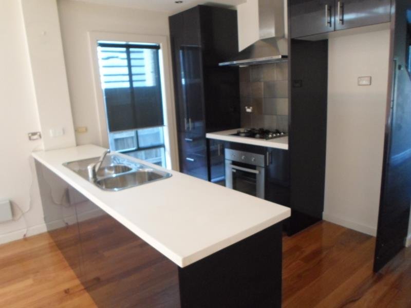 Gallery: 76 Tarrengower Street