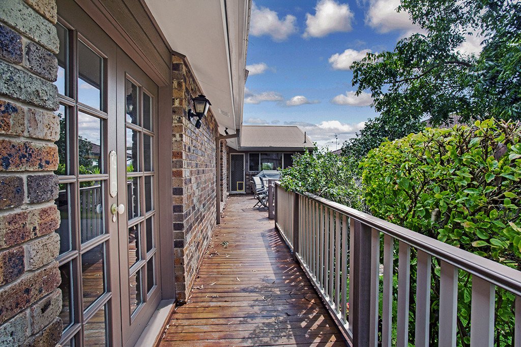 76 The Peninsula  CORLETTE 25