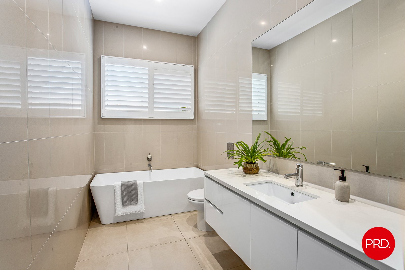 76 Thistle Street BENDIGO 20