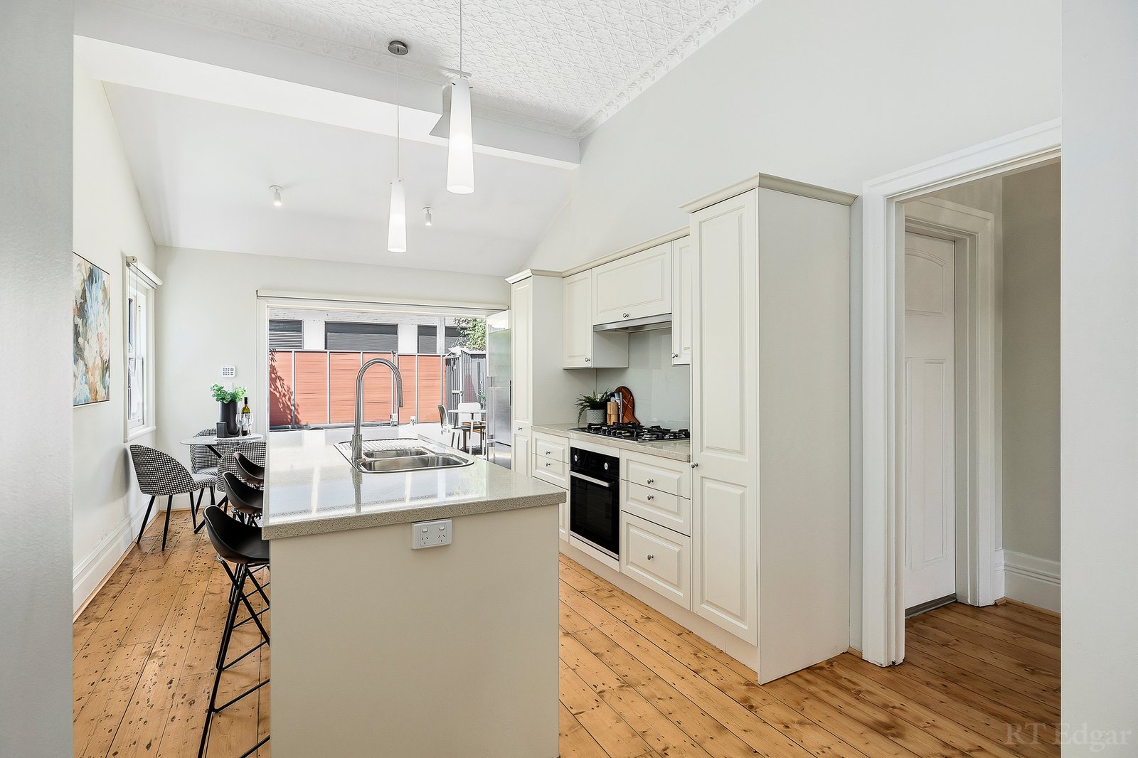 Real Estate and Property in 76 Upton Road, Windsor, VIC