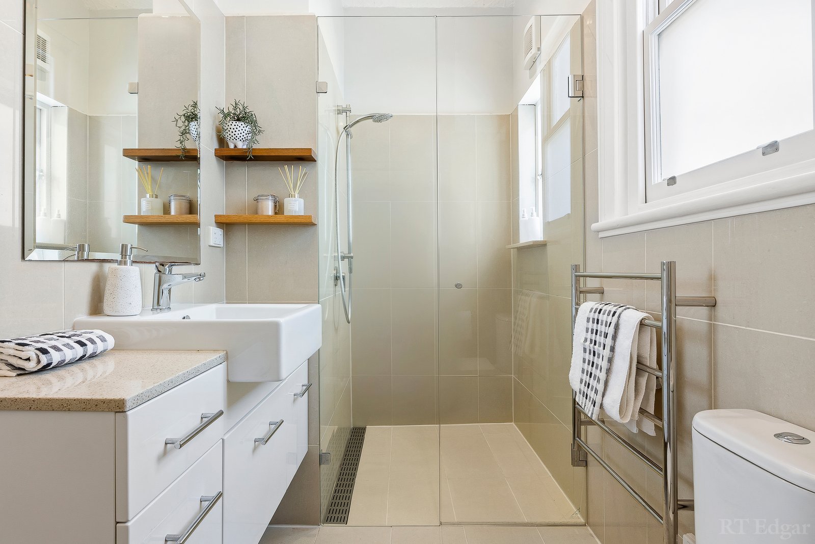 Real Estate and Property in 76 Upton Road, Windsor, VIC