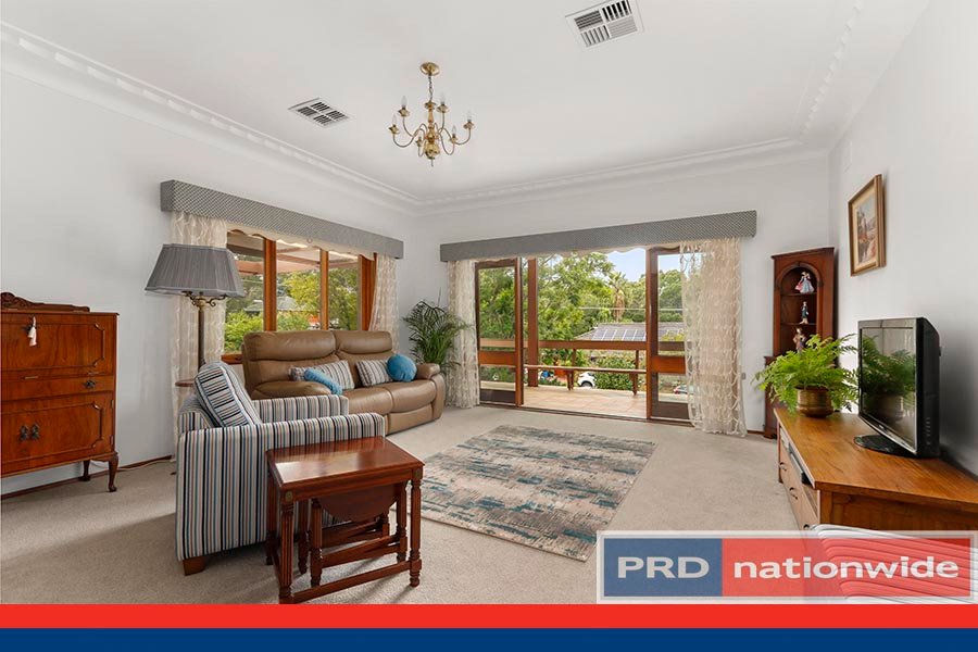 76 Waratah Street OATLEY 4