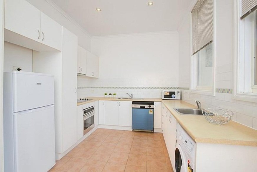 Gallery: 7/6 Willgilson Court