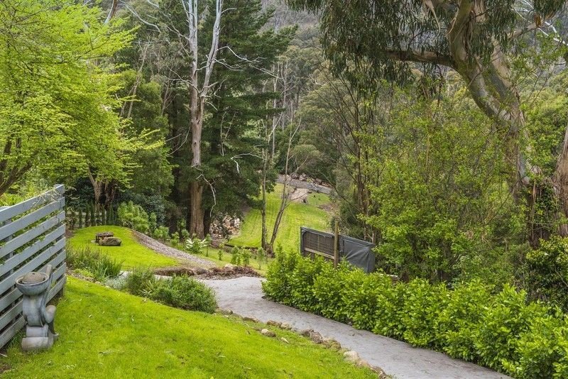 Real Estate and Property in 762 Mount Macedon Road, Mount Macedon, VIC