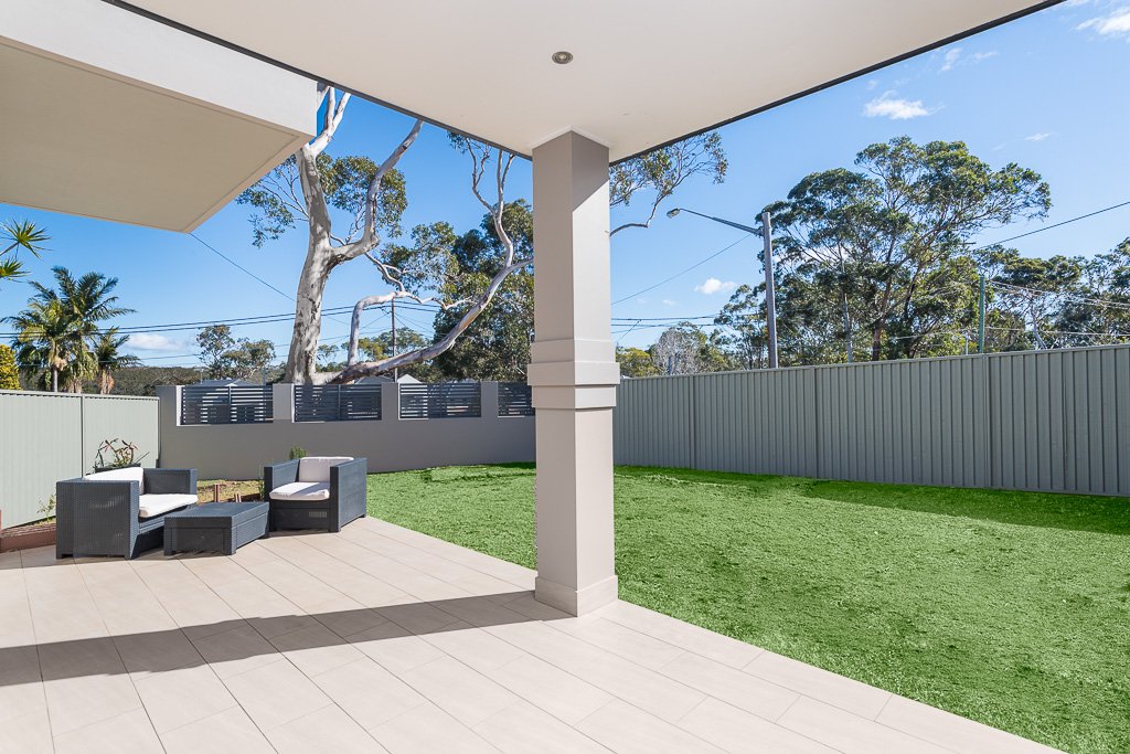 763 Henry Lawson Drive PICNIC POINT 7