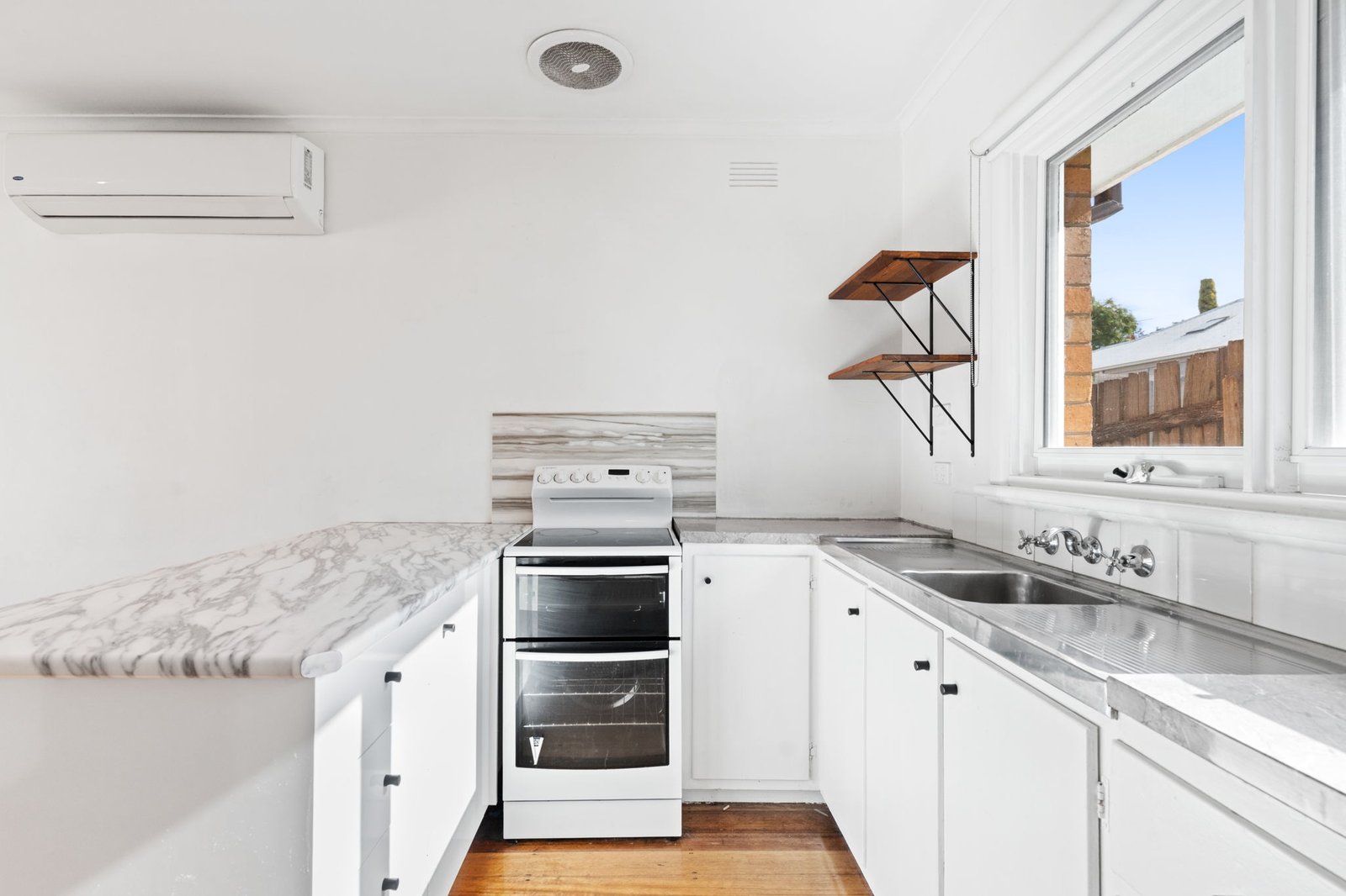 Gallery: 7/64 Cowper Street