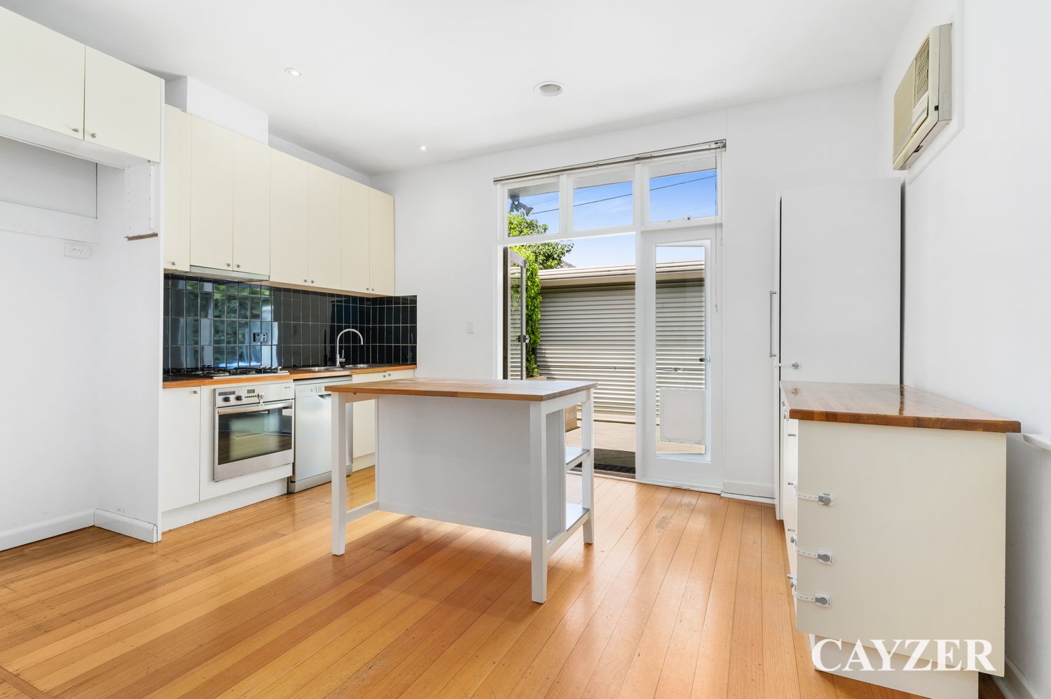 Gallery: 766 High Street