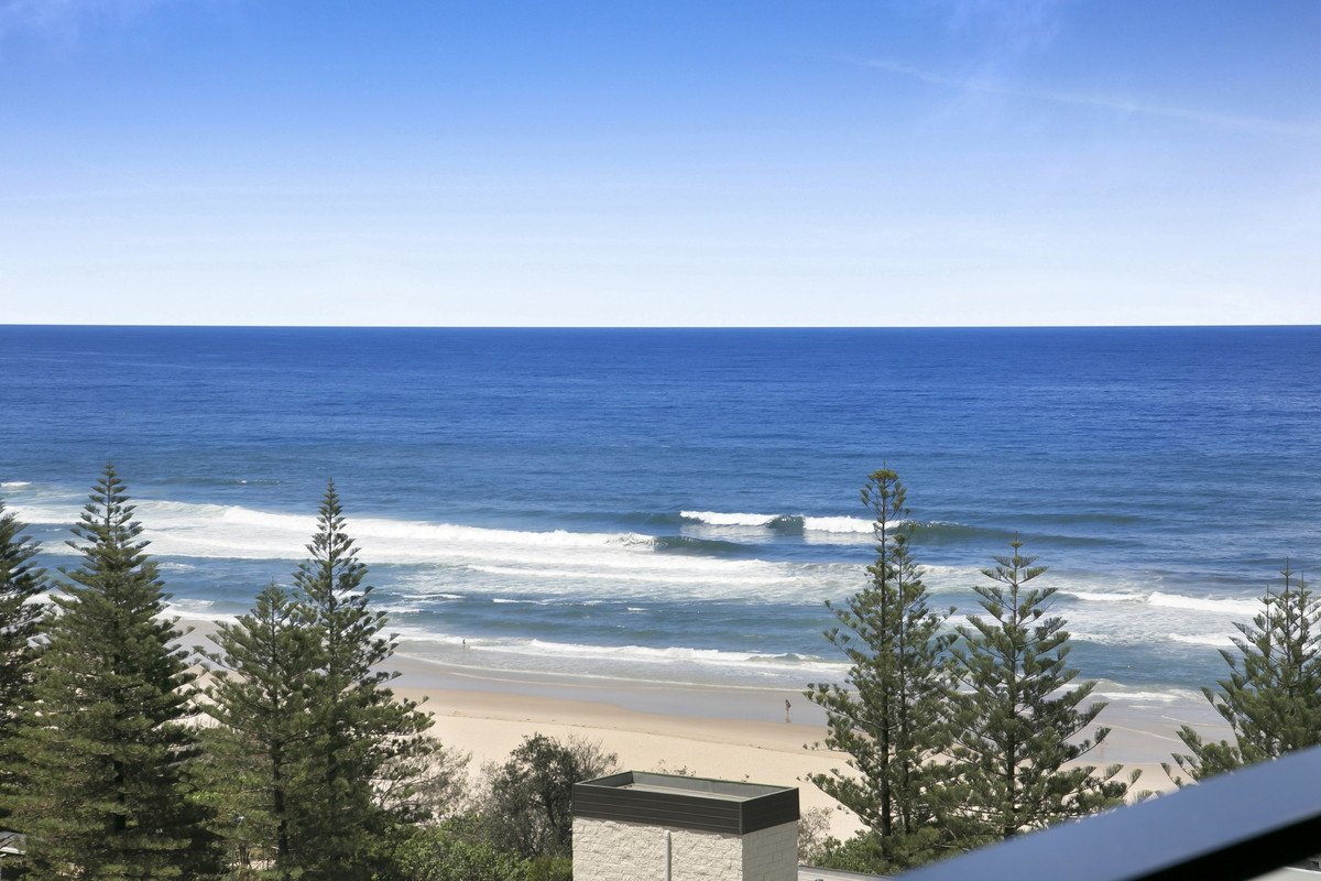 76/72 The Esplanade Burleigh Heads 4