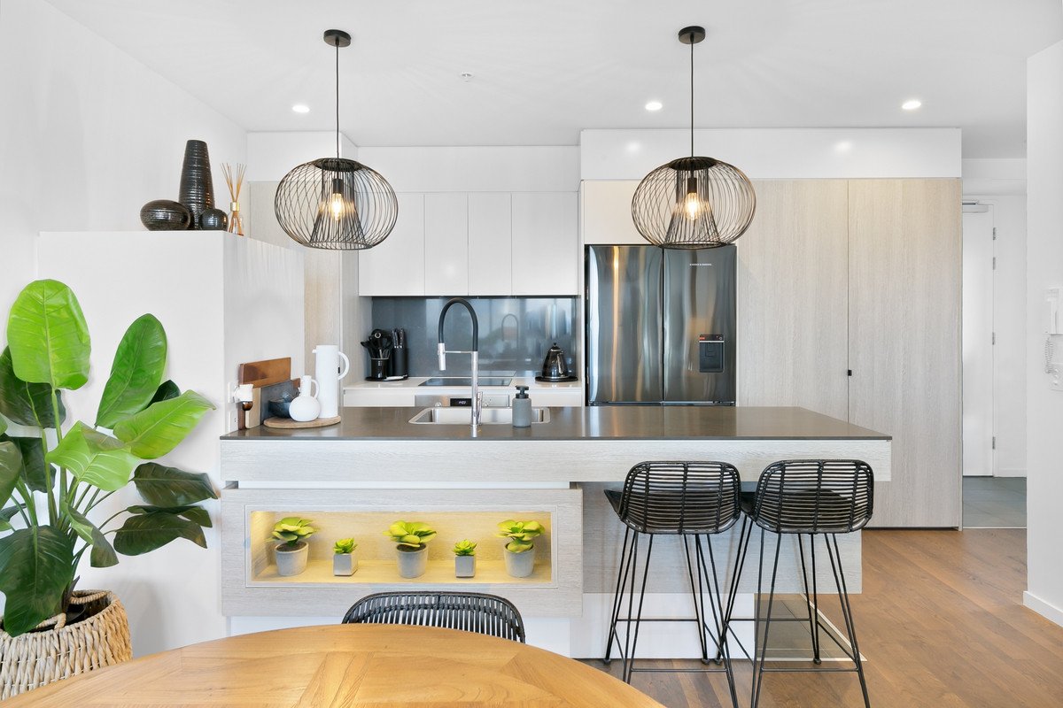 76/72 The Esplanade Burleigh Heads 6