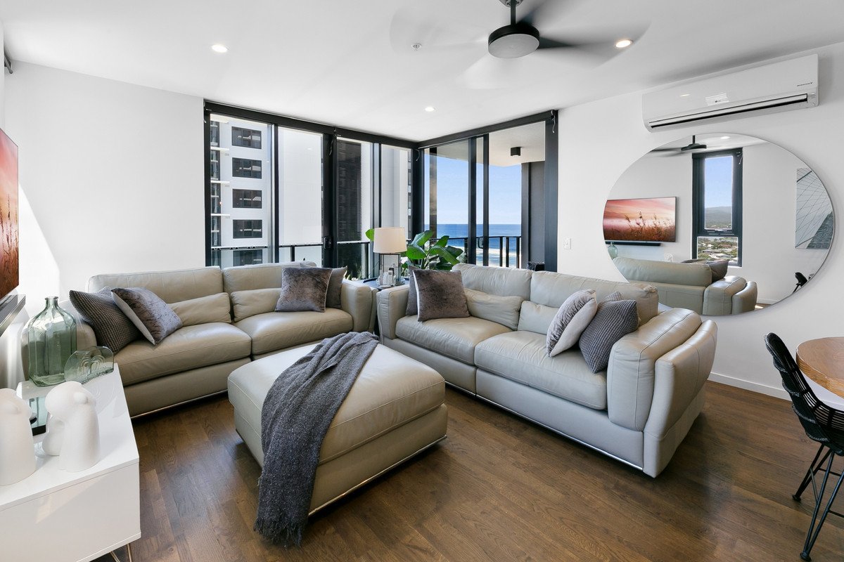 76/72 The Esplanade Burleigh Heads 9