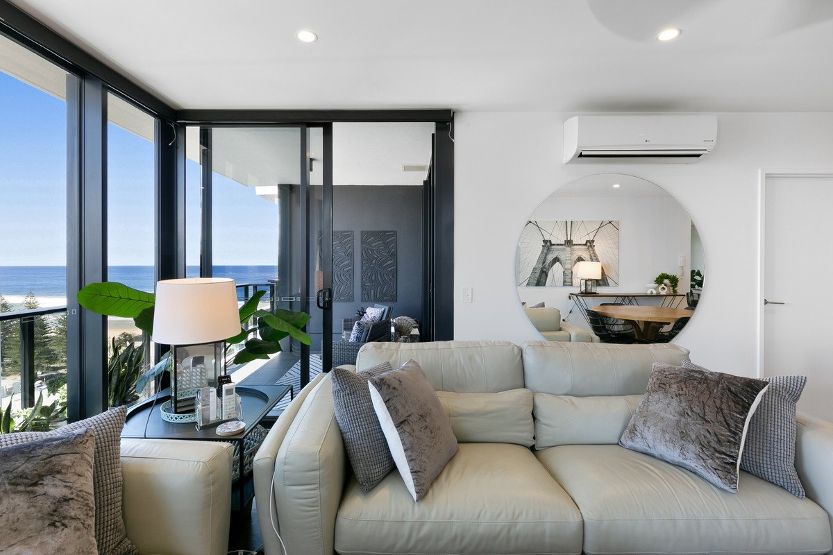 76/72 The Esplanade Burleigh Heads 10