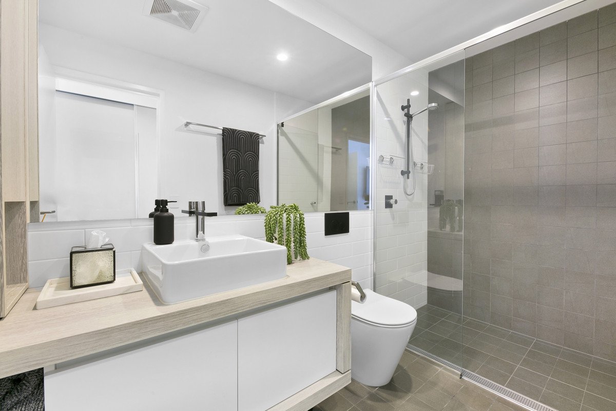 76/72 The Esplanade Burleigh Heads 14