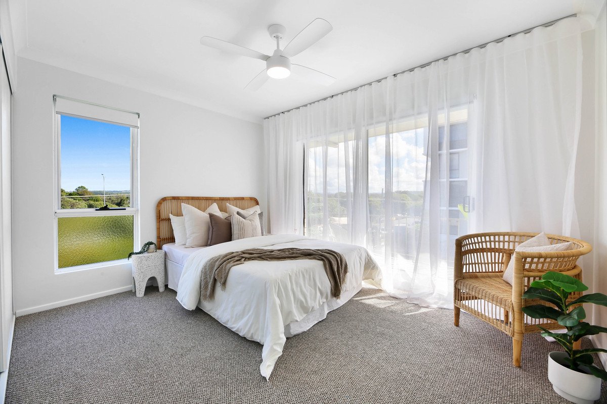 7/69 Golden Four Drive Bilinga 9