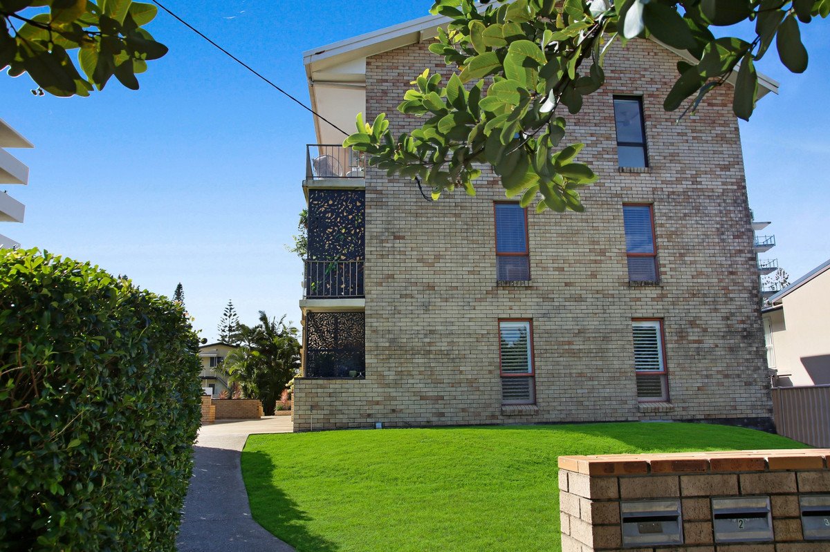 7/69 Golden Four Drive Bilinga 17