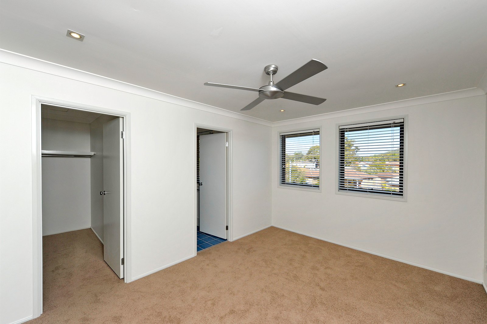 76a Tomaree Road SHOAL BAY 13