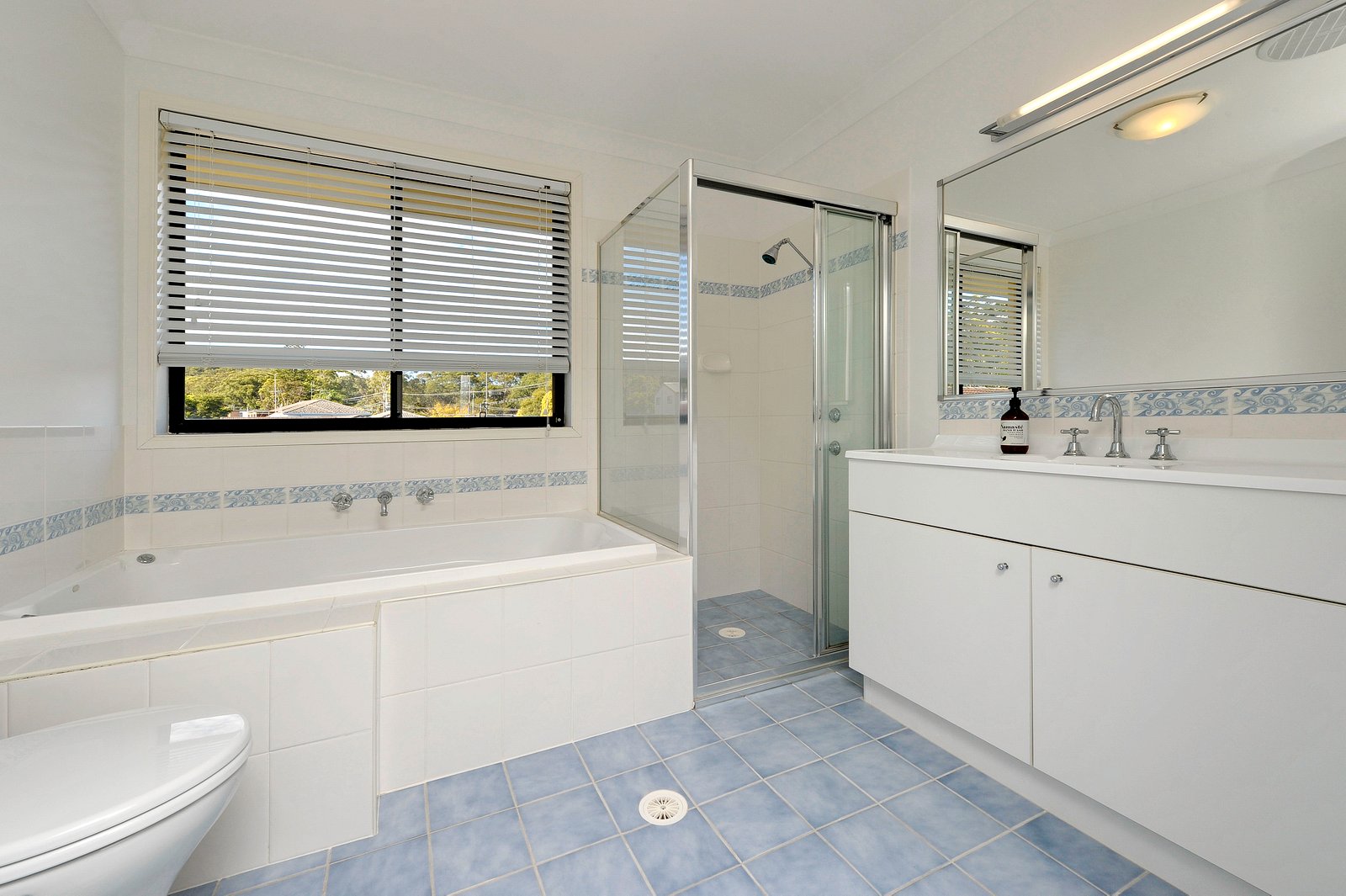 76a Tomaree Road SHOAL BAY 18